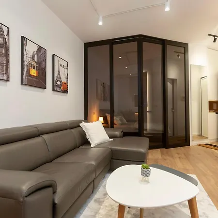 Lux Studio Center