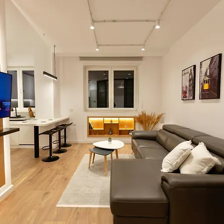 Apartment Lux Studio Center Tirana